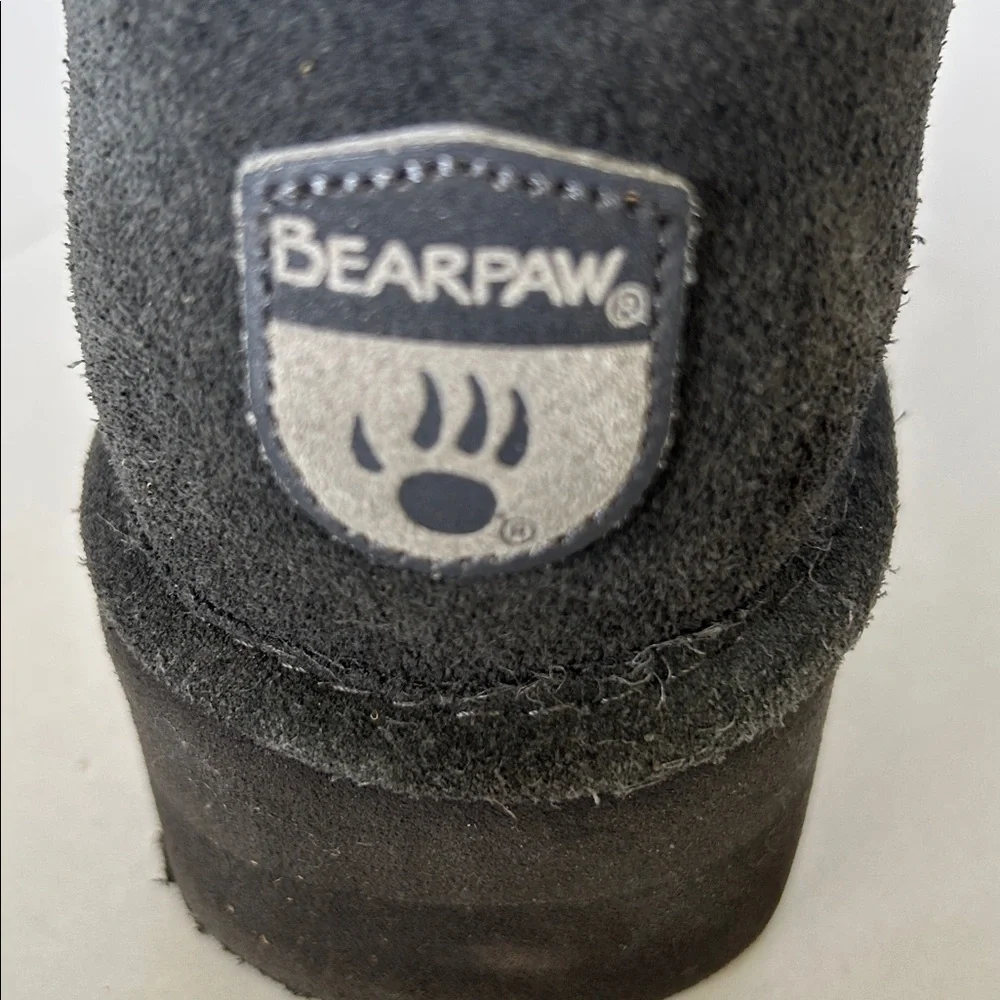 BEAR PAW WOMENS BLACK RETRO SUPER SHORTY DECO PLATFORM COW SUEDE BOOTS SZ 8